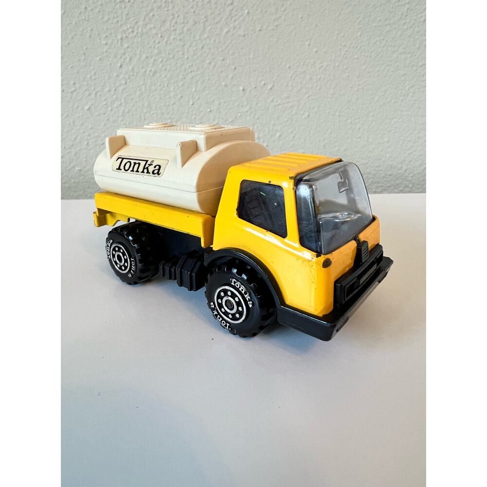 Vintage Tonka Yellow Gas/Water Tanker Truck Japan Diecast Vehicle